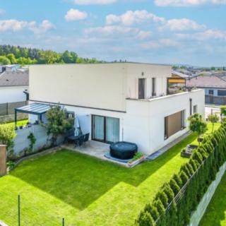 Prodej bytu 3+kk 84 m² Včelná