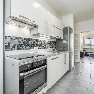 Prodej bytu 3+1 74 m² České Budějovice, Komenského