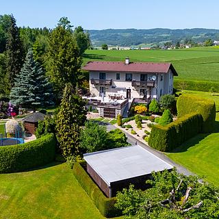 Prodej rodinného domu 253 m&sup2; Červený Kostelec