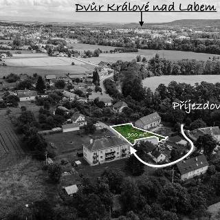 Prodej stavební parcely 900 m² Dvůr Králové nad Labem, 