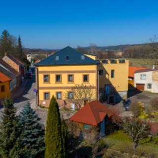 Prodej bytu 2+1 45 m² Miletín, Komenského