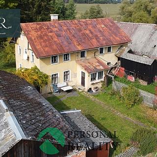 Prodej rodinného domu 200 m&sup2; Teplá