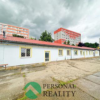 Pronájem obchodu 800 m&sup2; Rakovník