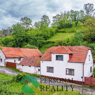 Prodej rodinného domu 145 m² Vinaře, 