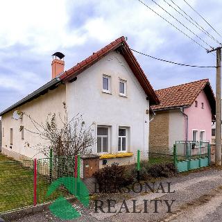 Prodej rodinného domu 130 m² Lužany, 