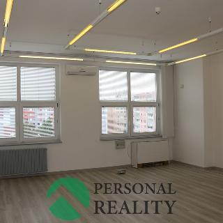 Pronájem kanceláře 43 m² Kladno, Váňova