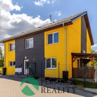 Prodej bytu 3+kk 76 m² Chotětov