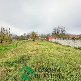 Prodej stavební parcely 846 m² Řevničov