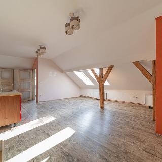 Prodej rodinného domu 463 m² Šternberk