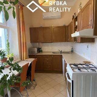 Pronájem bytu 2+kk 60 m² Bílovec, Městský kopec