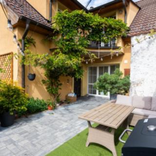 Prodej rodinného domu 220 m² Vinařice, II. ulice