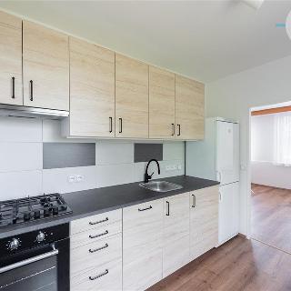 Pronájem bytu 3+1 70 m² Praha, Kovařovicova