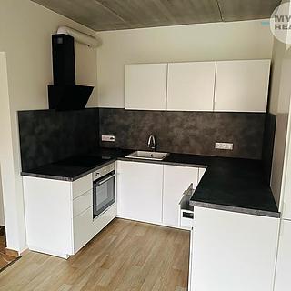 Prodej bytu 2+kk 72 m&sup2; Kladno