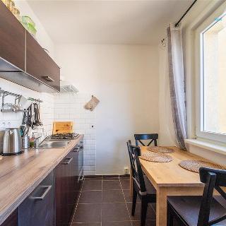 Prodej bytu 2+1 57 m² Praha, Na Petřinách