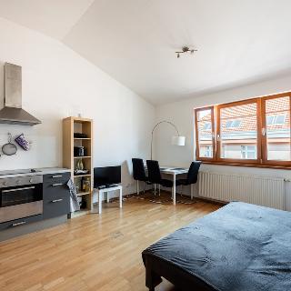 Prodej bytu 3+kk 71 m² Praha, Přístavní