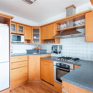 Pronájem bytu 3+1 75 m² Praha, Cíglerova