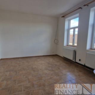 Pronájem bytu 2+1 65 m² Kozolupy