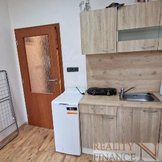 Prodej bytu 1+kk a garsoniéry 19 m² Plzeň, Vrchlického