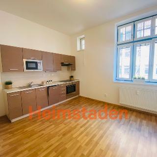 Pronájem bytu 2+1 72 m² Ostrava, Přívozská