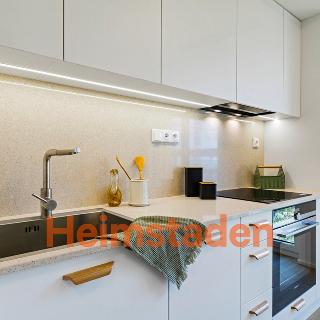 Pronájem bytu 1+kk a garsoniéry 33 m² Praha, Vrbenského