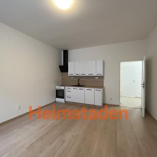 Pronájem bytu 2+kk 46 m² Ostrava, Výhradní