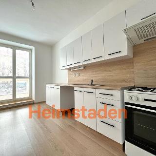 Pronájem bytu 2+1 55 m² Ostrava, Hlavní třída