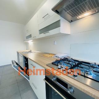 Pronájem bytu 4+1 107 m² Ostrava, Na Desátém