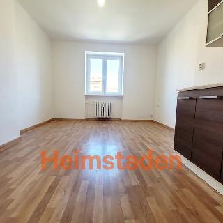 Pronájem bytu 1+kk a garsoniéry 18 m² Havířov, Hlavní třída