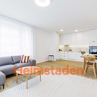 Pronájem bytu 3+kk 85 m² Praha, U Pergamenky