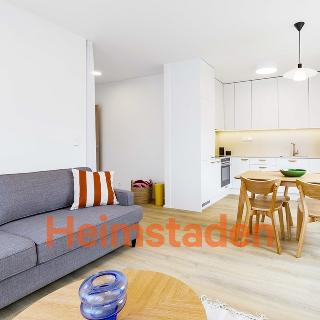 Pronájem bytu 2+kk 48 m² Praha, U Pergamenky