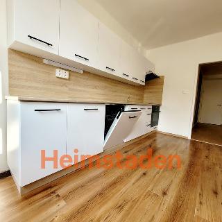 Pronájem bytu 3+1 71 m² Havířov, Hlavní třída