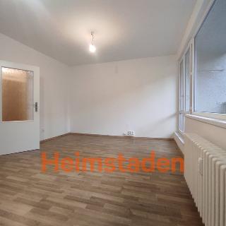 Pronájem bytu 1+kk a garsoniéry 30 m² Frýdek-Místek, Nad Stadionem