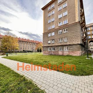 Pronájem bytu 2+1 61 m² Ostrava, Komenského