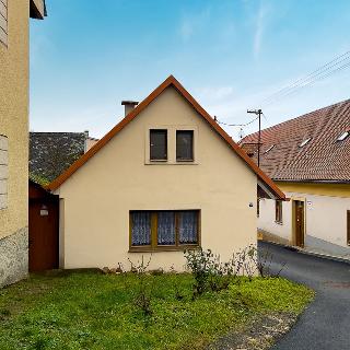 Prodej rodinného domu 90 m² Manětín, 