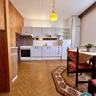 Pronájem bytu 4+1 83 m² Český Krumlov, Urbinská