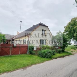 Prodej rodinného domu 567 m² Nákří