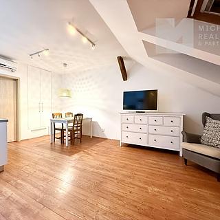 Pronájem bytu 2+kk 51 m&sup2; Brno