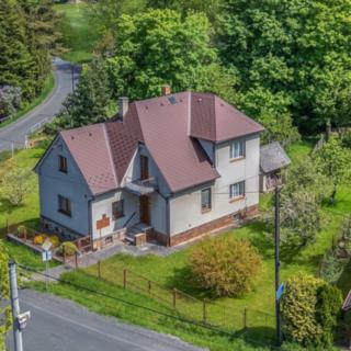 Prodej rodinného domu 130 m² Zaječov Kvaň