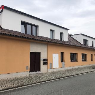 Pronájem bytu 2+kk 55 m² Chlumec nad Cidlinou, Na Hatích