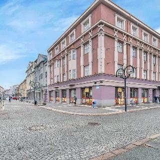 Pronájem obchodu 430 m² Hradec Králové, třída Karla IV.