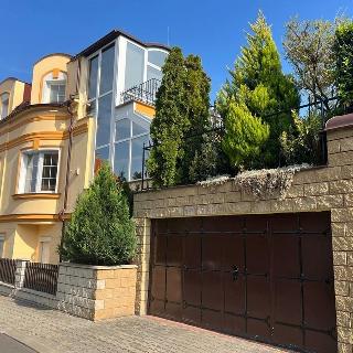 Prodej ostatního komerčního prostoru 1 200 m² Praha