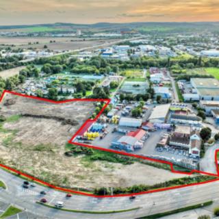 Prodej komerčního pozemku 10000 m² Brno