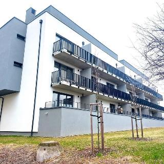 Prodej bytu 4+1 100 m² Unhošť