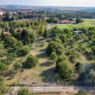 Prodej stavební parcely 1 951 m² Slavkov u Brna, 