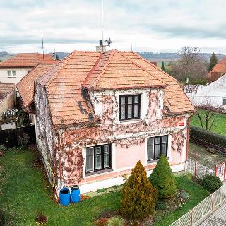 Prodej rodinného domu 140 m² Holice, 1. máje