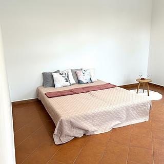 Pronájem pokoje 100 m&sup2; Strmilov