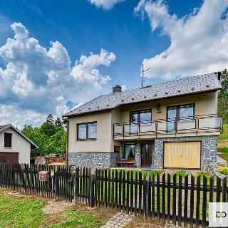 Prodej rodinného domu 240 m² Žďárec, 