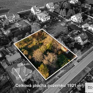 Prodej stavební parcely 1921 m² Radovesnice I