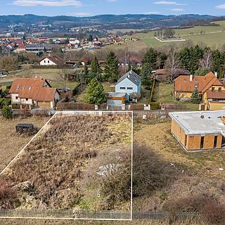 Prodej stavební parcely 1113 m&sup2; Hrusice