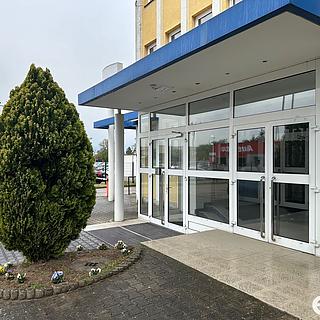 Pronájem kanceláře 360 m&sup2; Hradec Králové